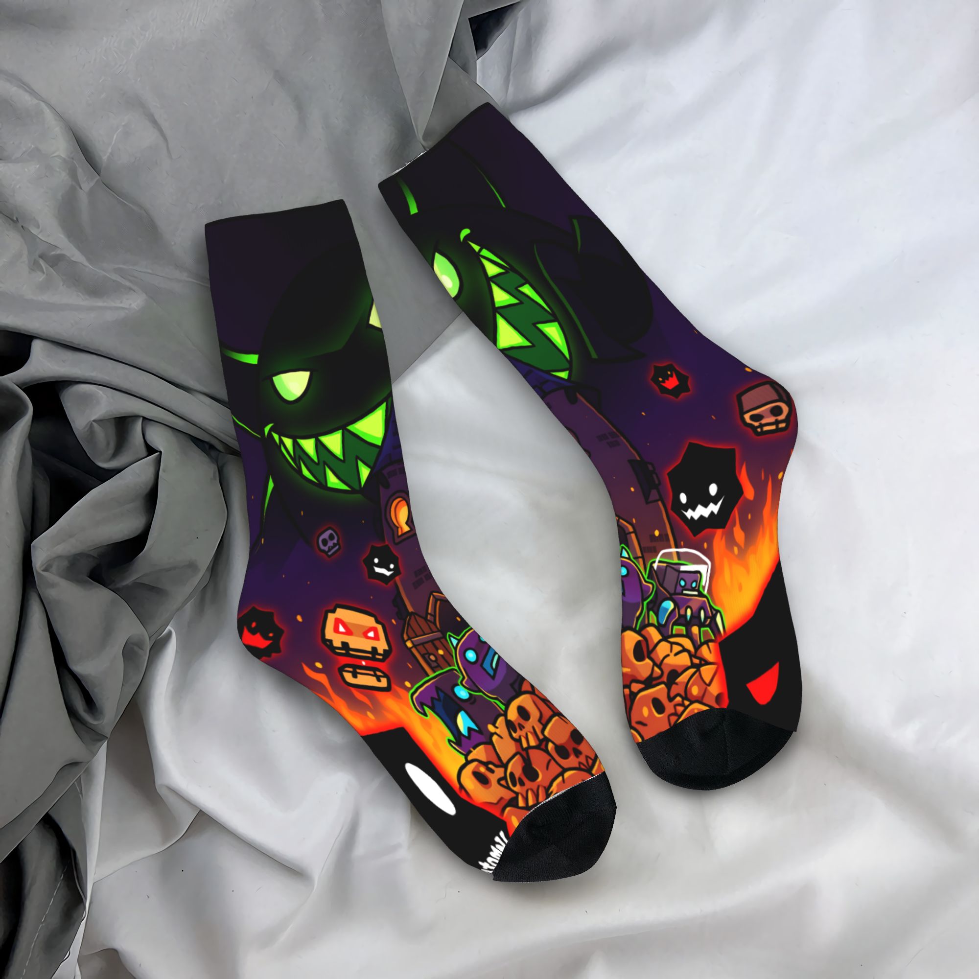 Gaming Accessories Ideas - Kaus Kaki Lucu Motif Geometri Gaming,